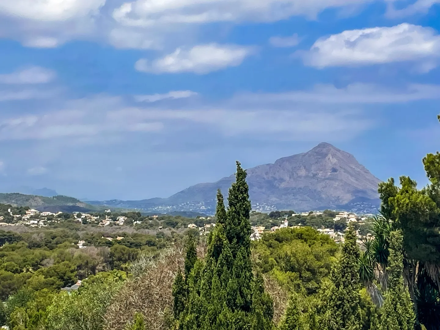 Reforma Integral en estilo Ibiza con Vistas Ininterrumpidas al Mediterráneo en Balcón al Mar, Jávea