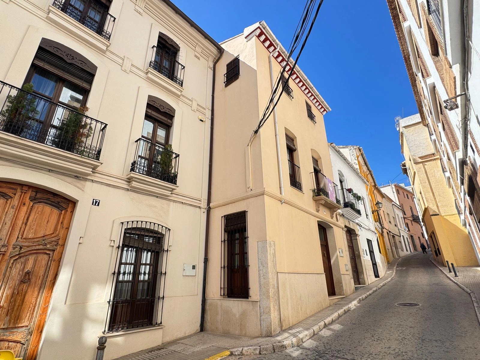 Oportunidad única en el centro de Oliva, a solo dos minutos del ayuntamiento.