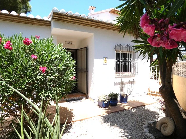 Chalet Adosado zona la florida las Rotas Dénia.