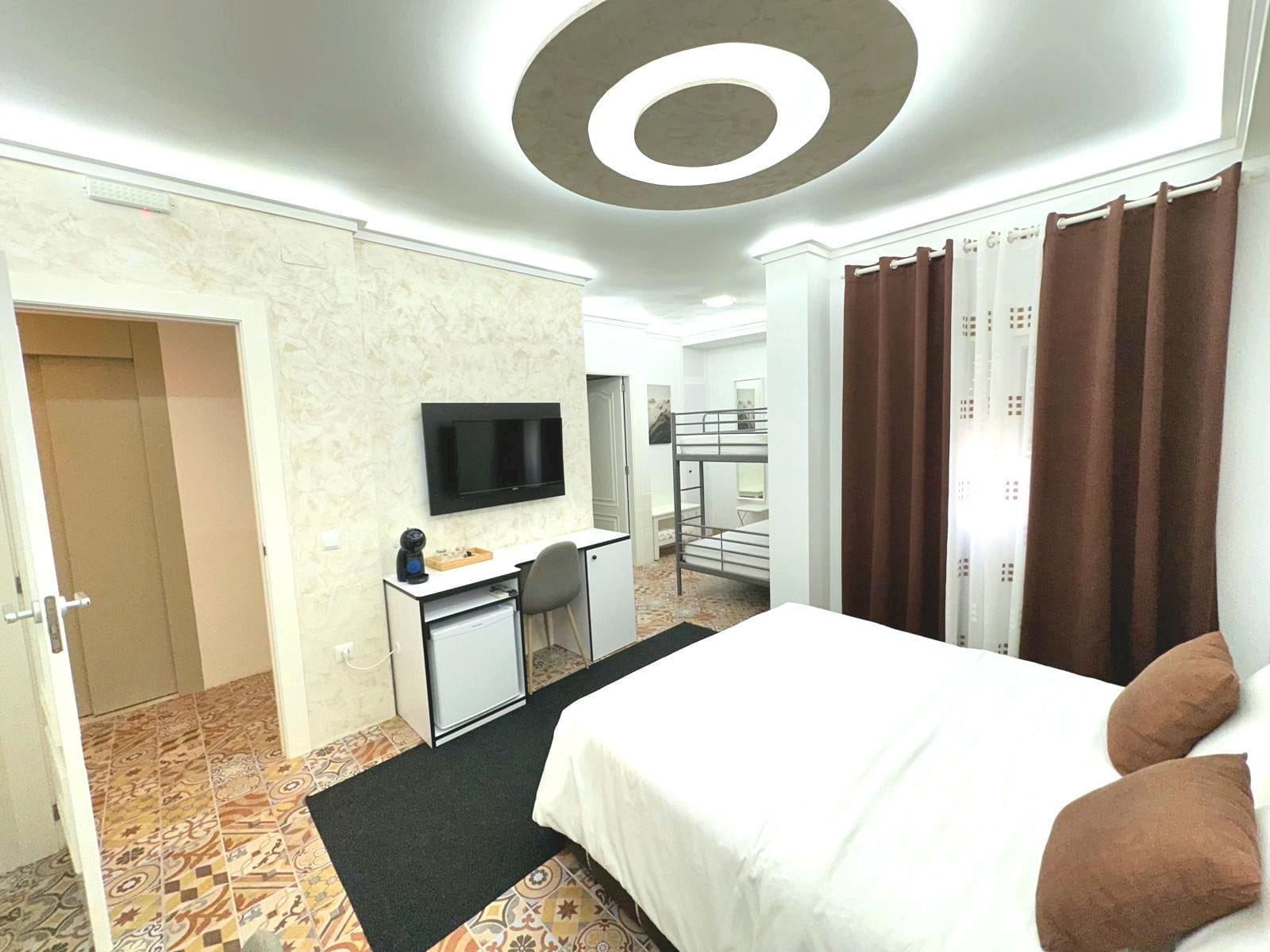 H001 - ¡Oportunidad! Hostal en el corazón histórico de Calpe