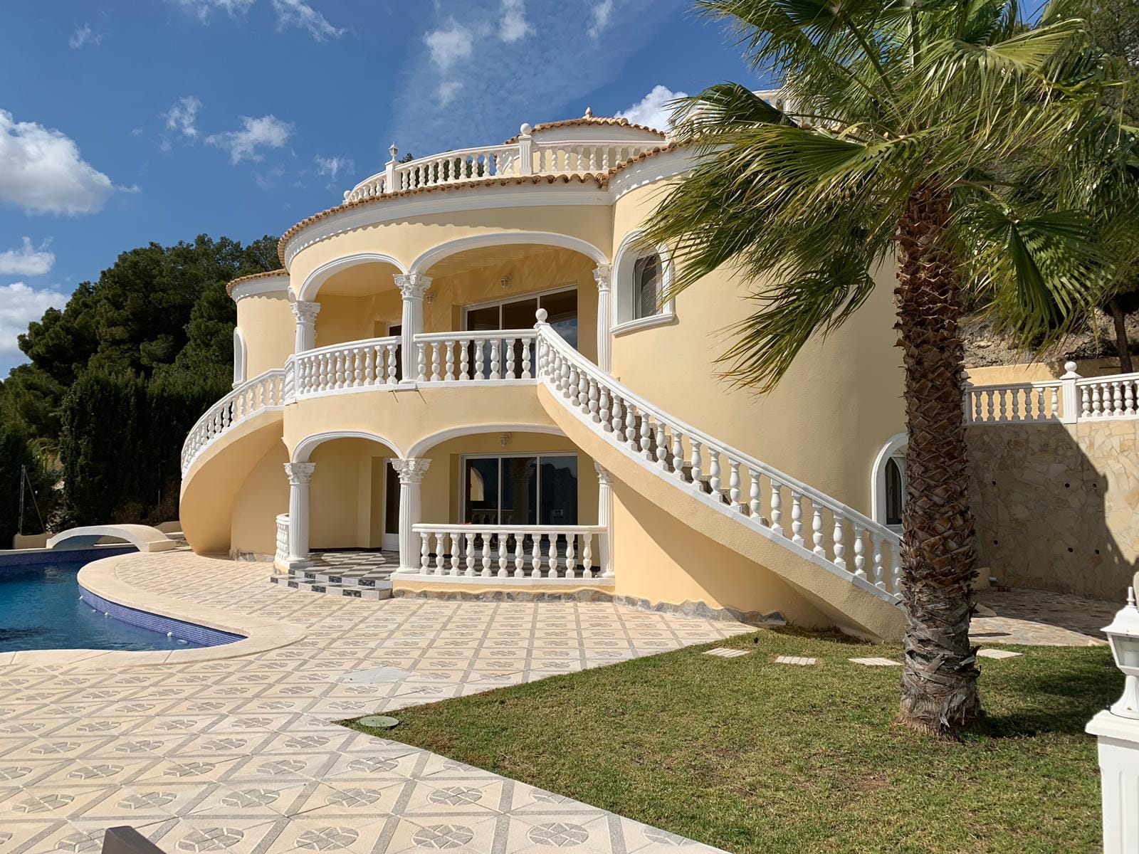 C289 - Villa de lujo con vistas panorámicas al mar