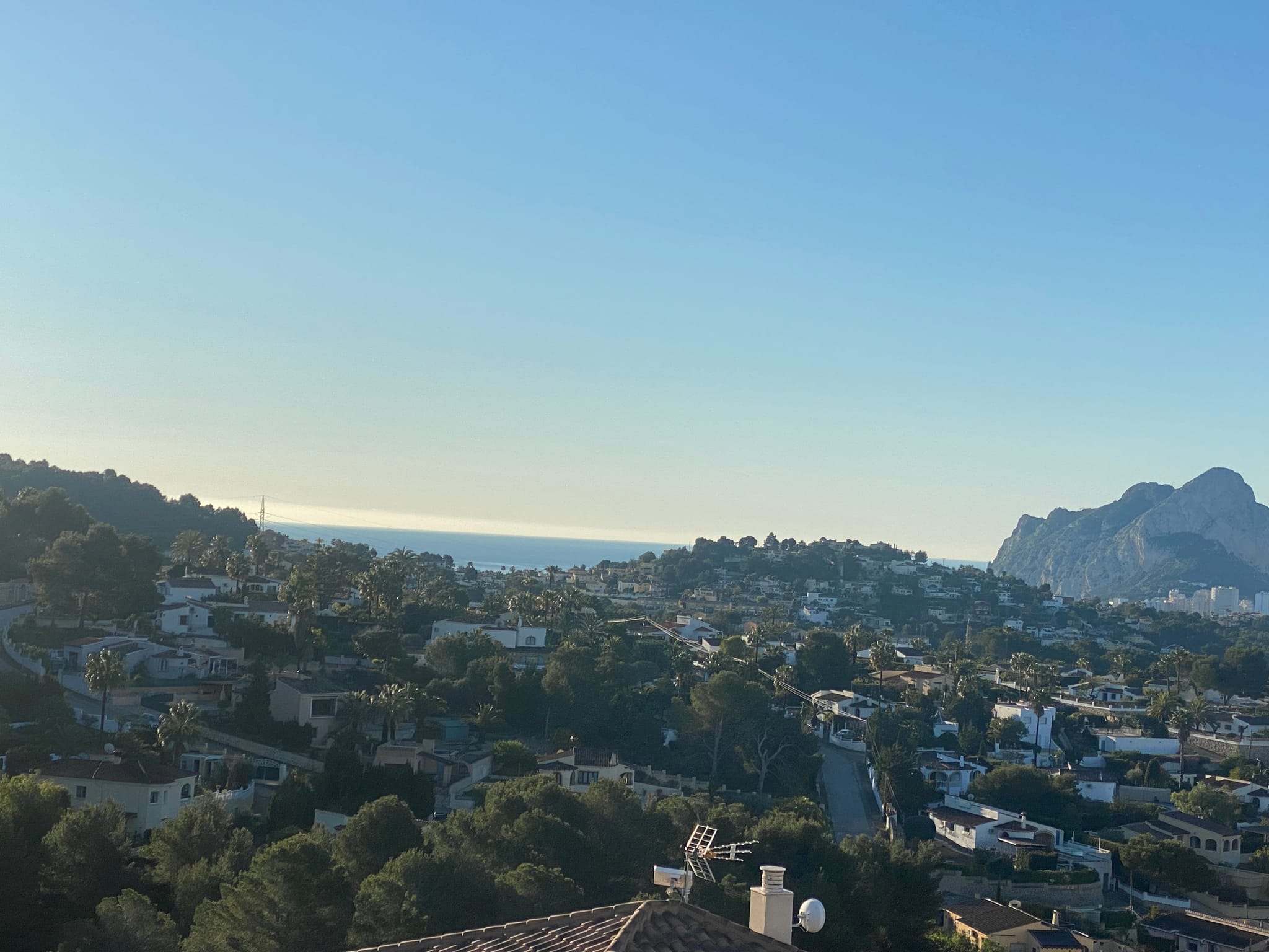 P112 - Impresionante parcela con increíbles vistas al pueblo y al mar. ¡ÚLTIMA UNIDAD con vistas al mar!