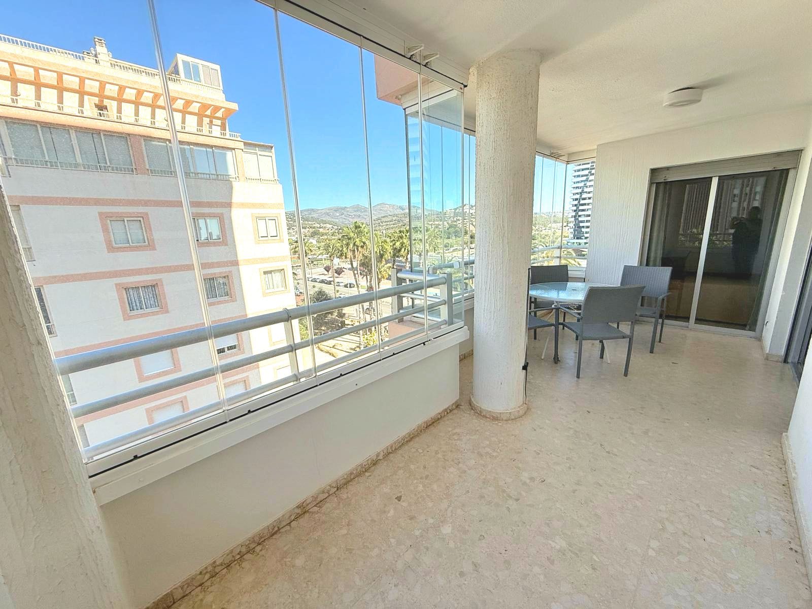 WOHNUNG, DIE 100 METER VON STRAND ENTFERNT IST