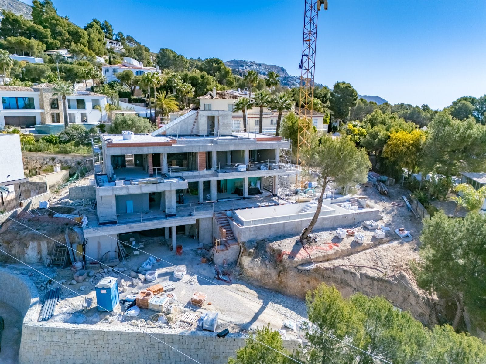 C386 - Impresionante villa en construcción