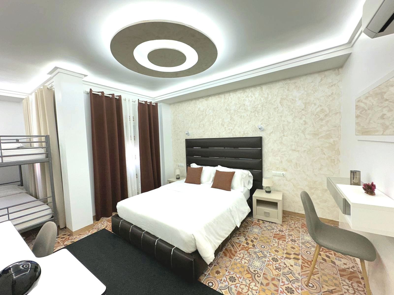H001 - ¡Oportunidad! Hostal en el corazón histórico de Calpe