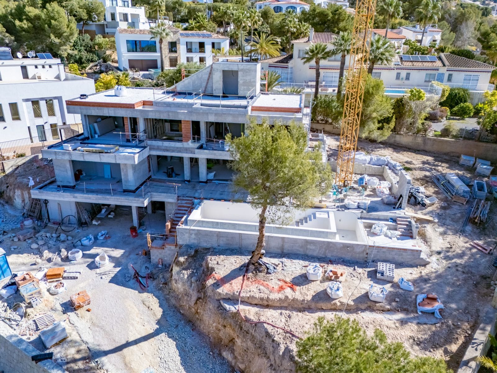 C386 - Impresionante villa en construcción
