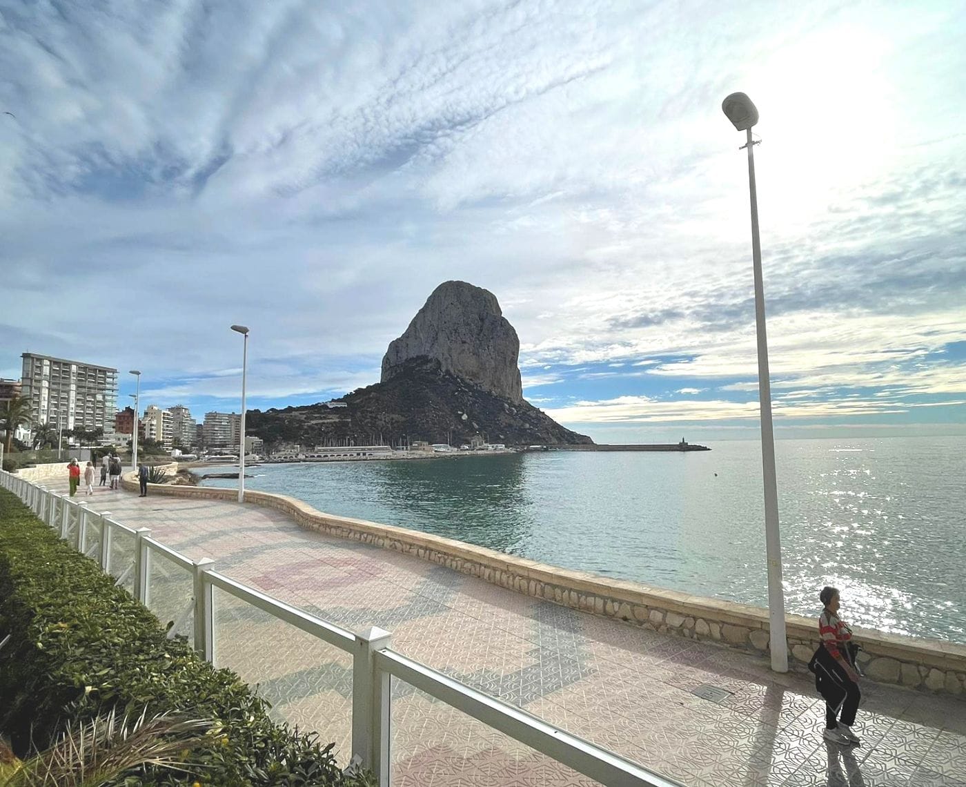 Twój zakątek nad Morzem Śródziemnym: światło, morze i spokój w Calpe