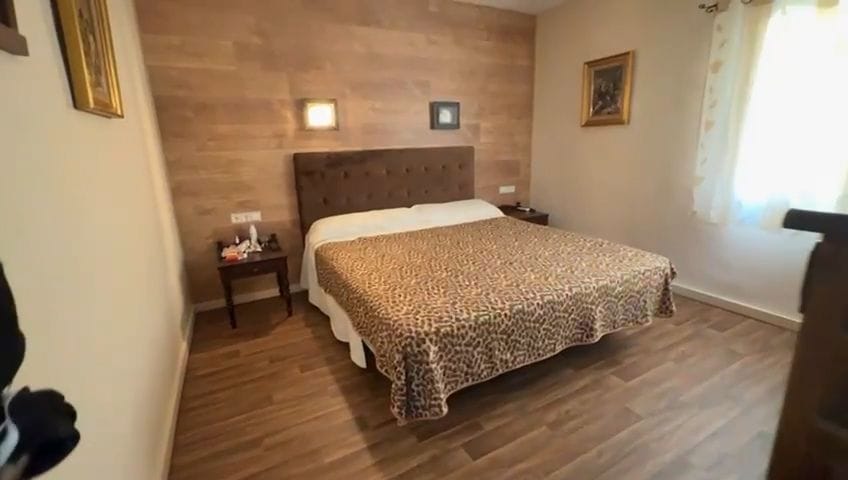 c398 - Preciosa villa en venta en Calpe con vistas al mar y 6 dormitorios