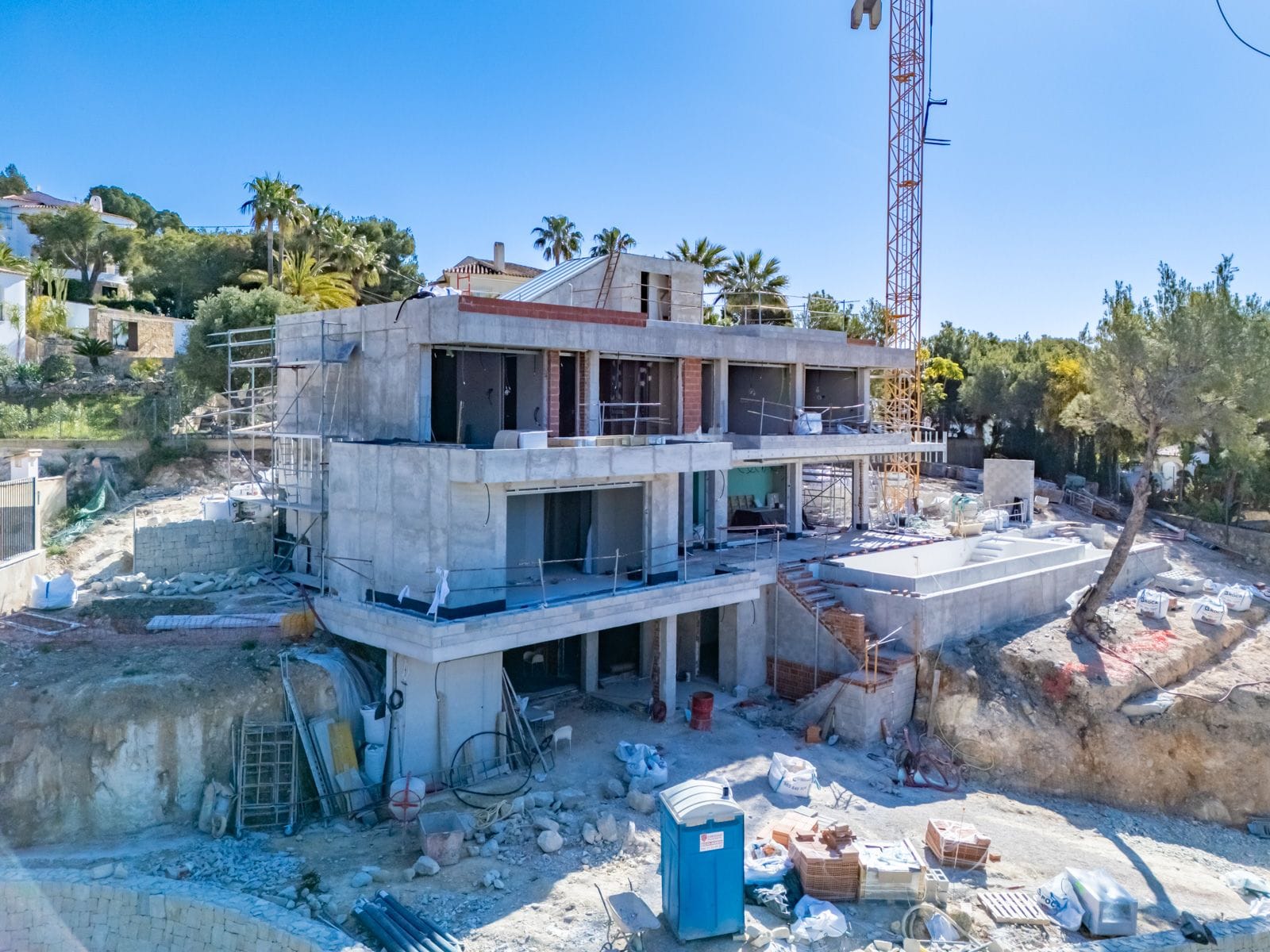 C386 - Impresionante villa en construcción