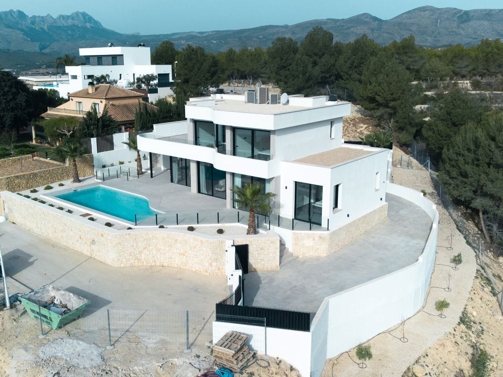 A347C - Preciosa villa de lujo y estilo moderno en Calpe