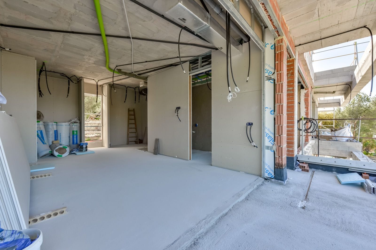 C386 - Impresionante villa en construcción