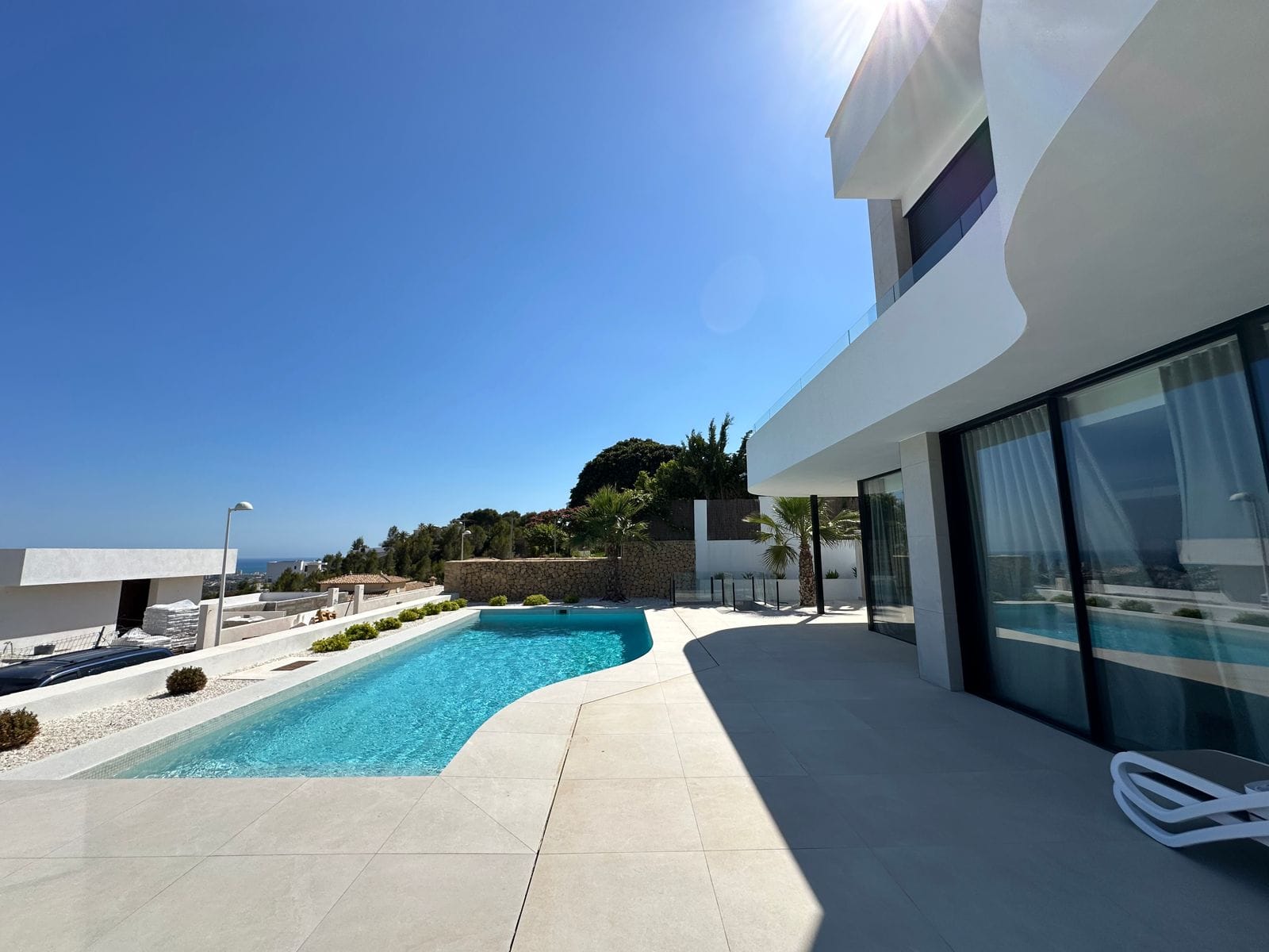 A347C - Preciosa villa de lujo y estilo moderno en Calpe