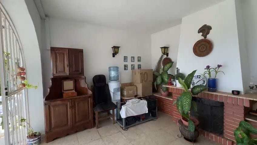 c398 - Preciosa villa en venta en Calpe con vistas al mar y 6 dormitorios