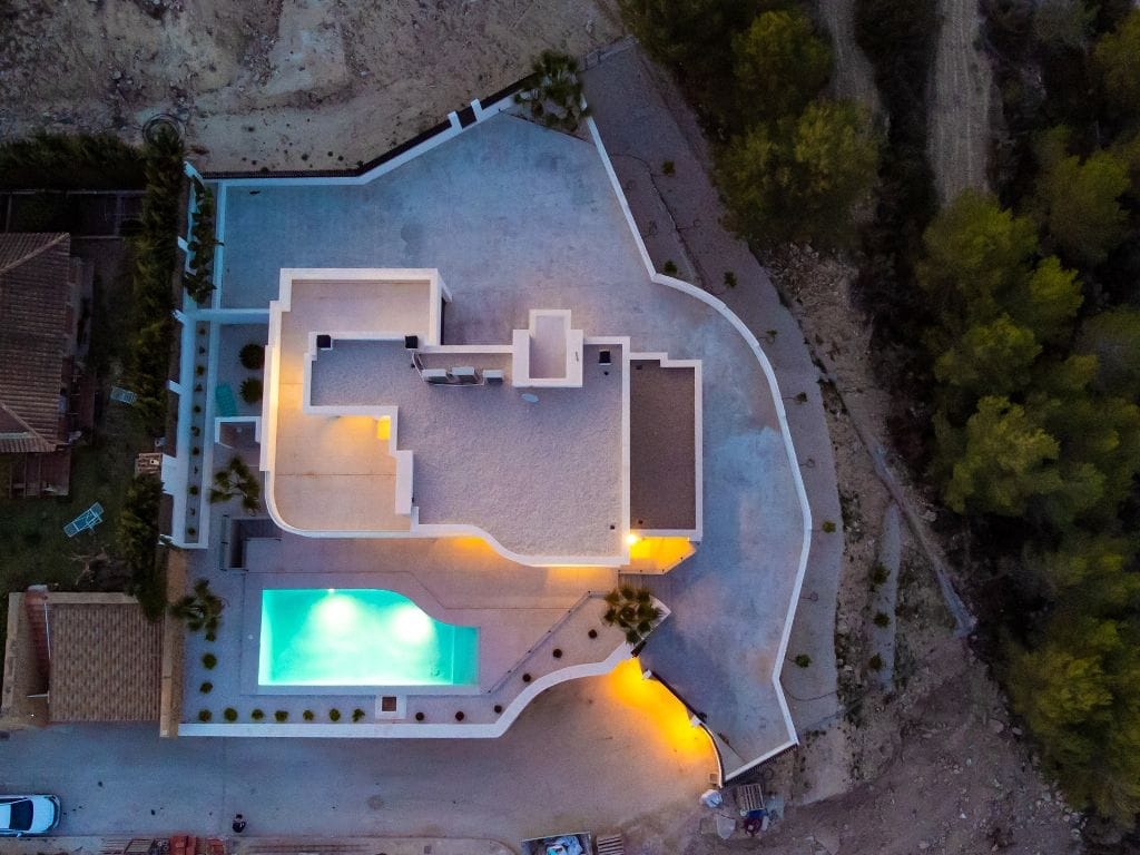 A347C - Preciosa villa de lujo y estilo moderno en Calpe