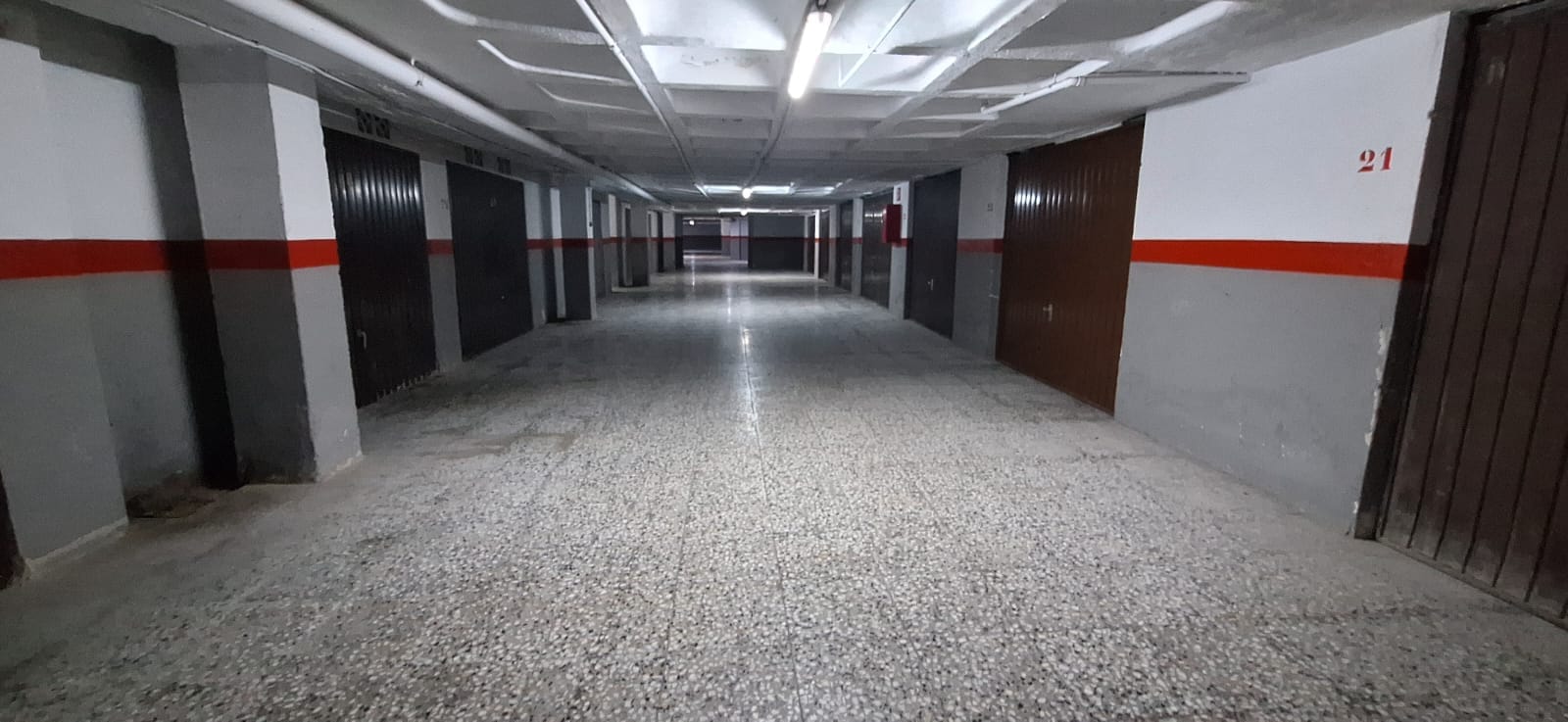 Garaje cerrado subterráneo céntrico Calpe