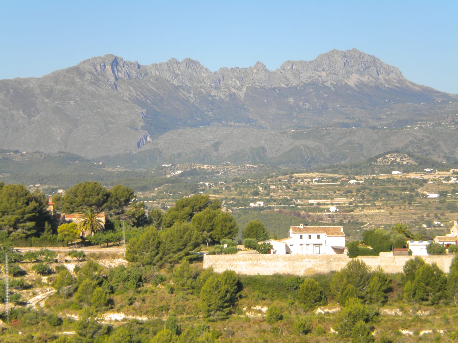 P114 - Large plot in Benissa
