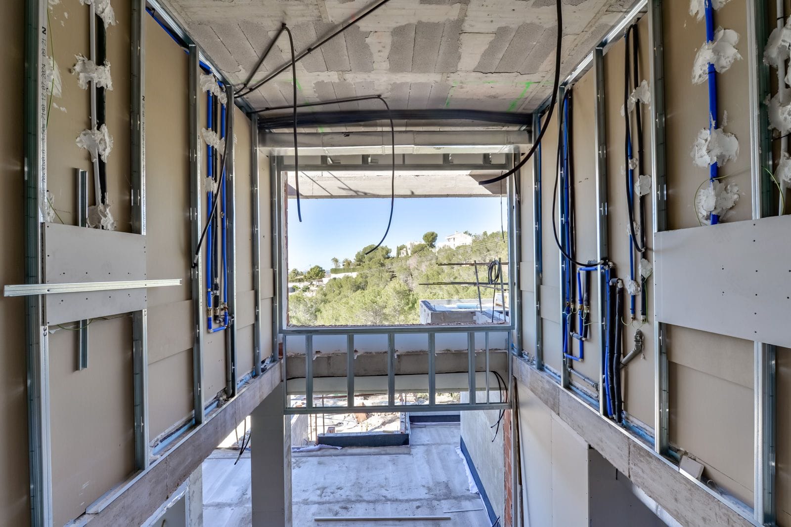 C386 - Impresionante villa en construcción