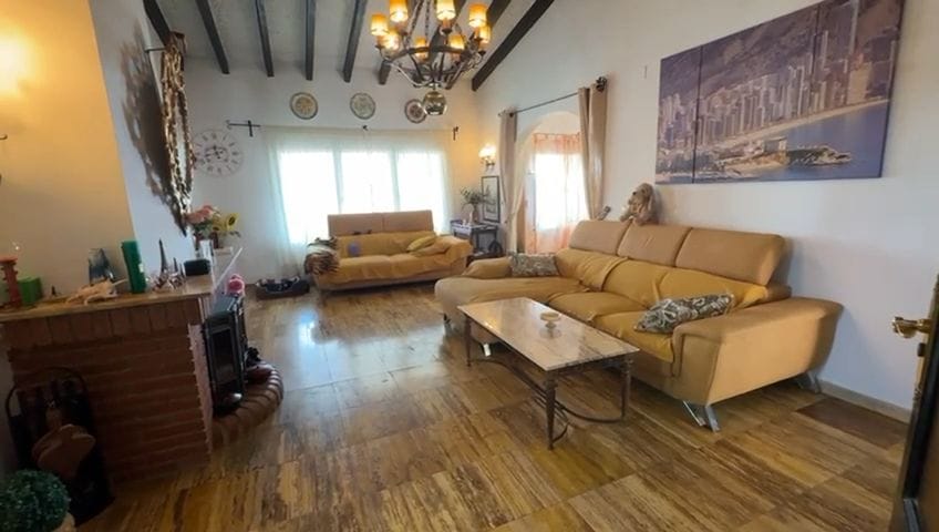 c398 - Preciosa villa en venta en Calpe con vistas al mar y 6 dormitorios
