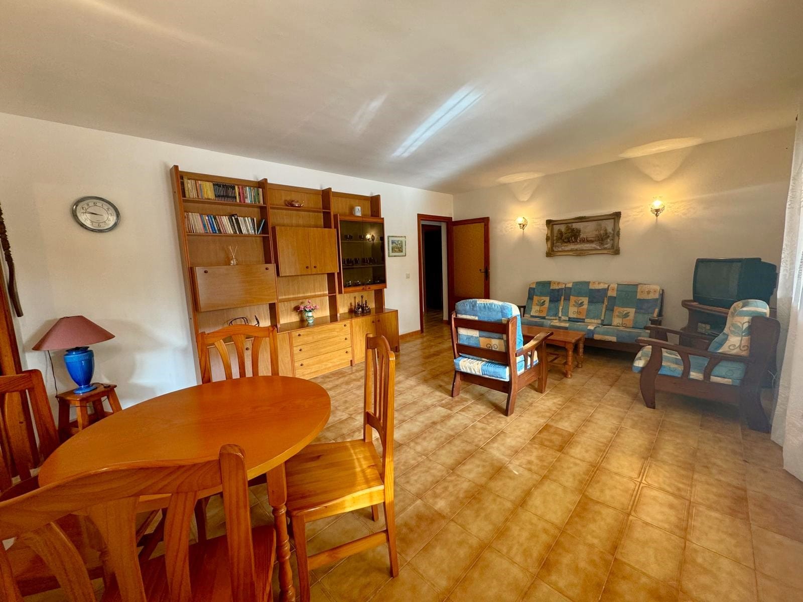 C372 - VILLA VISTA AL PEÑÓN SOBRE PUERTO BLANCO