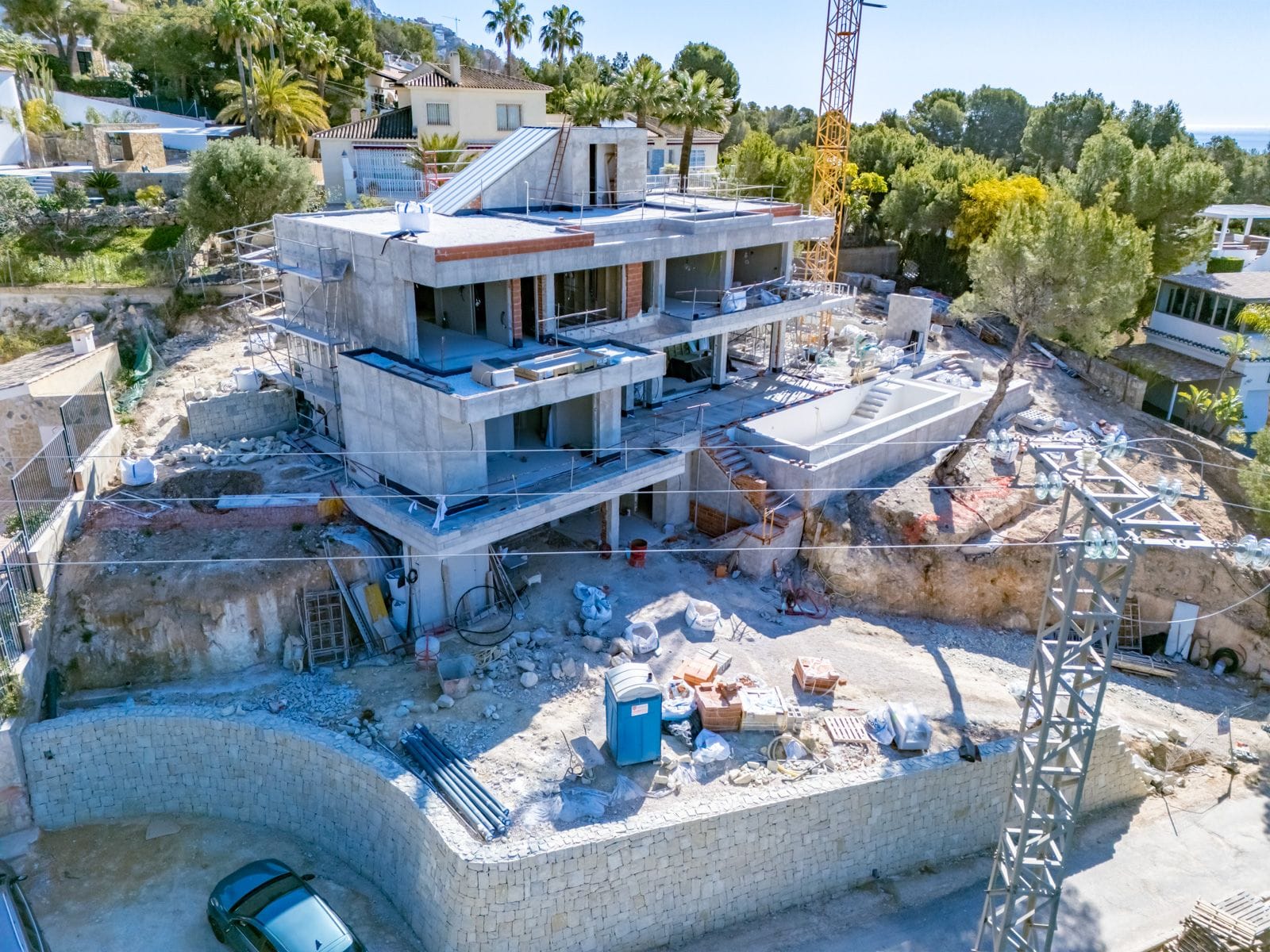 C386 - Impresionante villa en construcción