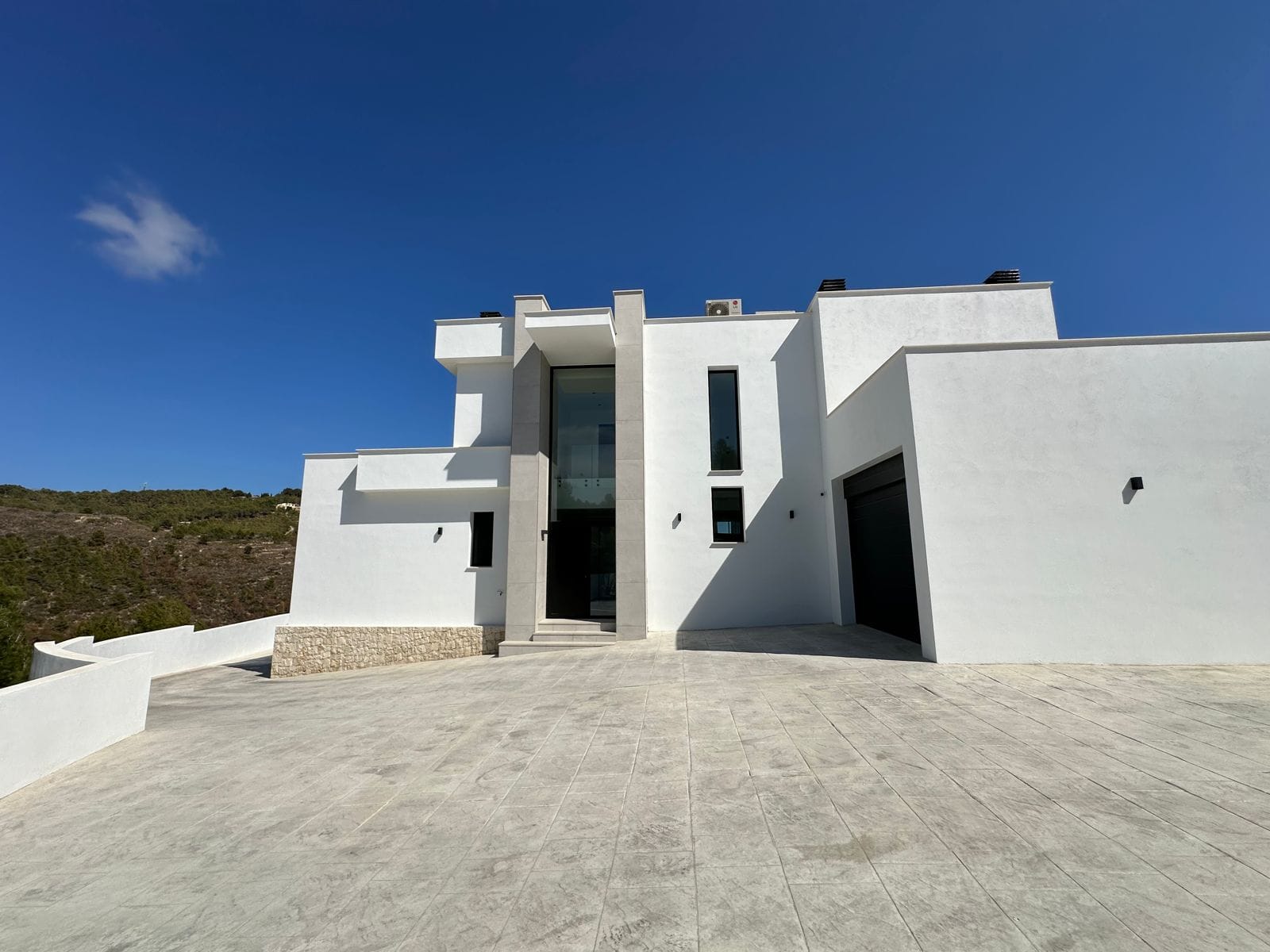 A347C - Preciosa villa de lujo y estilo moderno en Calpe