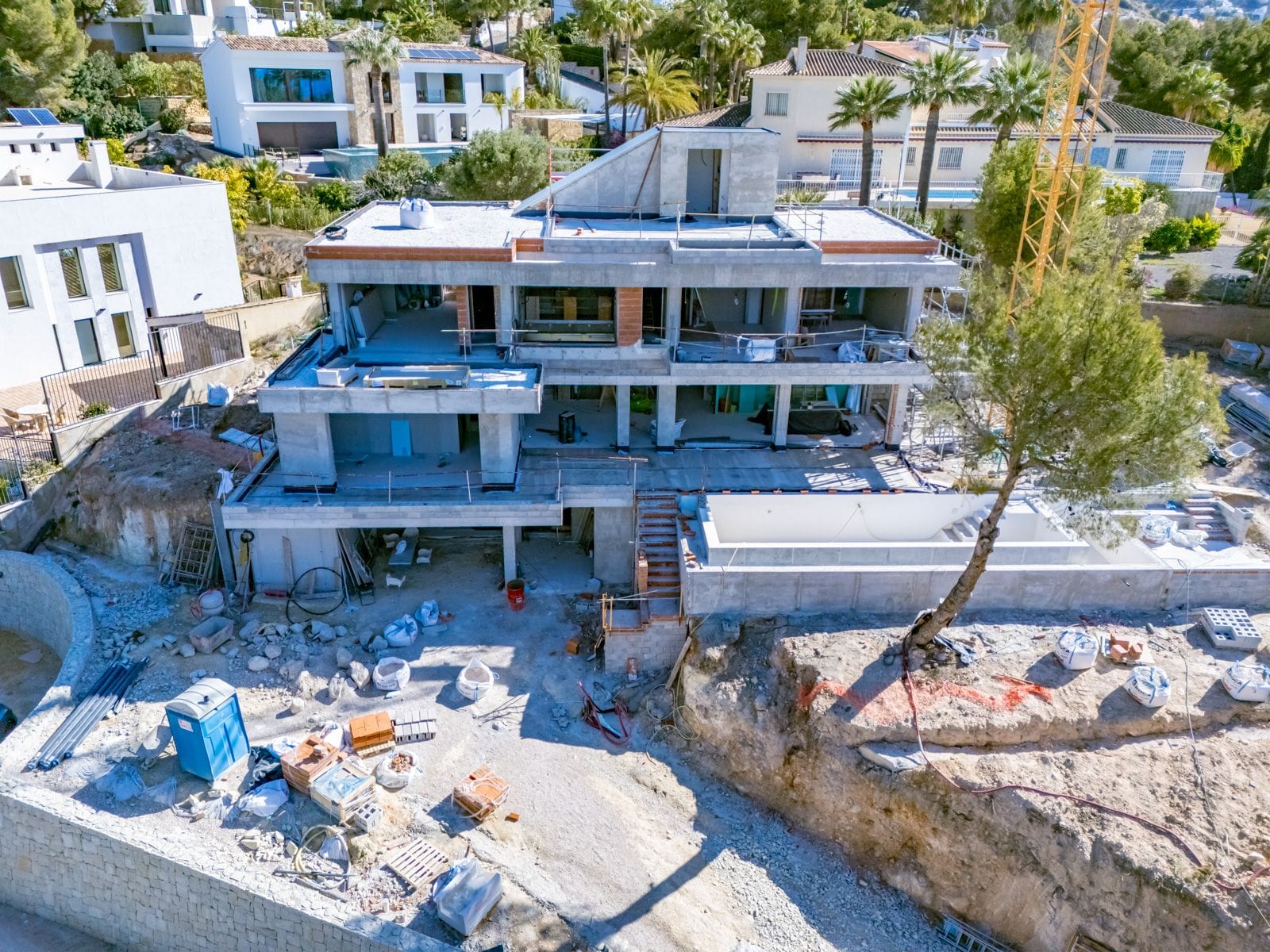 C386 - Impresionante villa en construcción