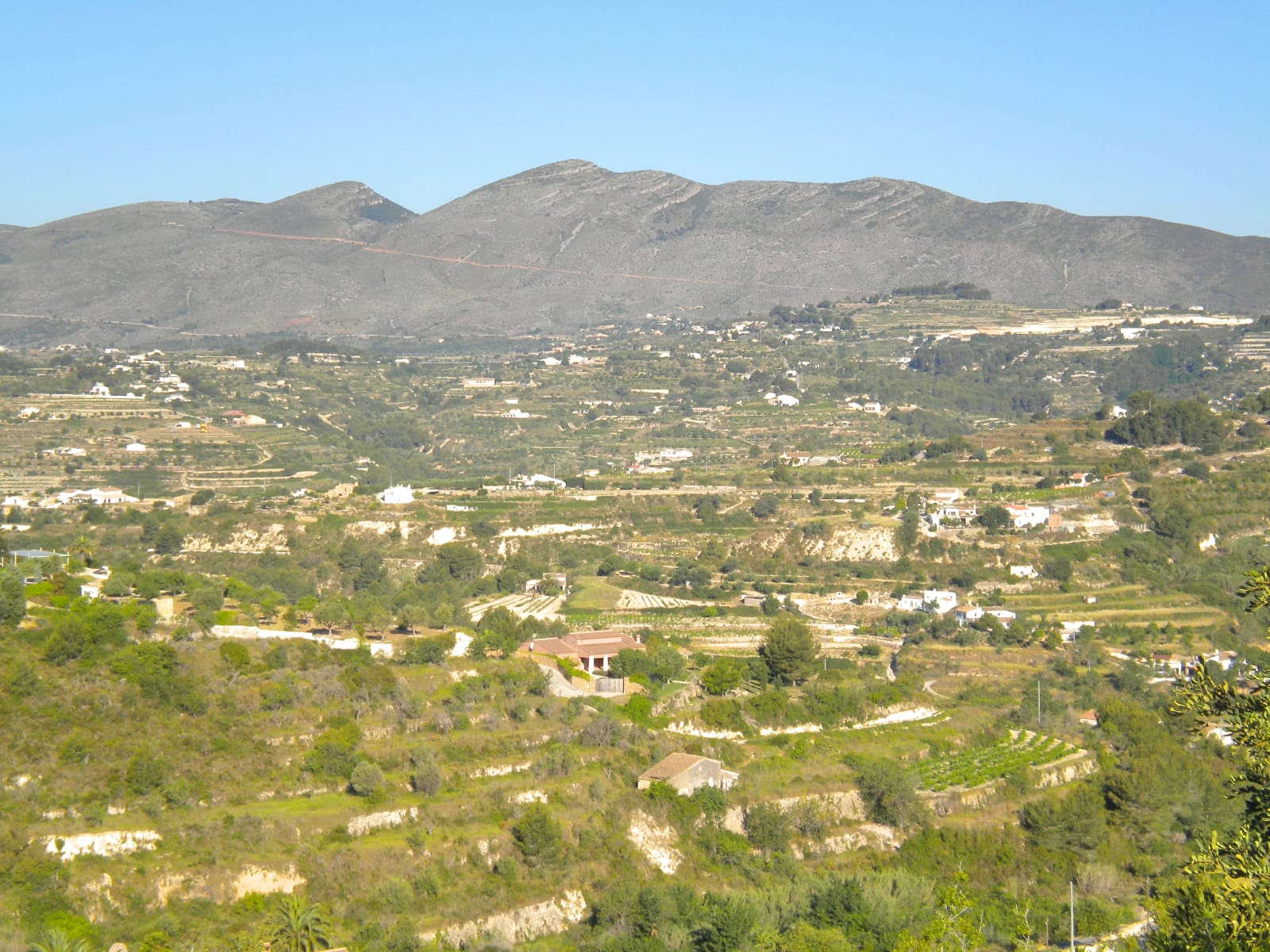 P114 - Large plot in Benissa