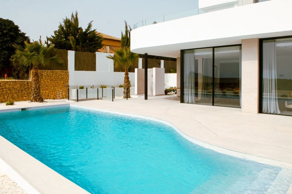A347C - Preciosa villa de lujo y estilo moderno en Calpe