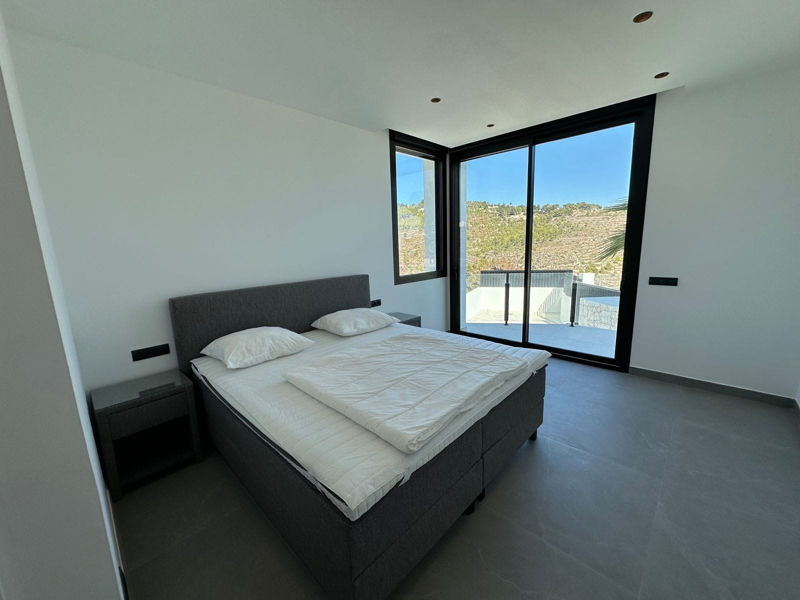 A347C - Preciosa villa de lujo y estilo moderno en Calpe