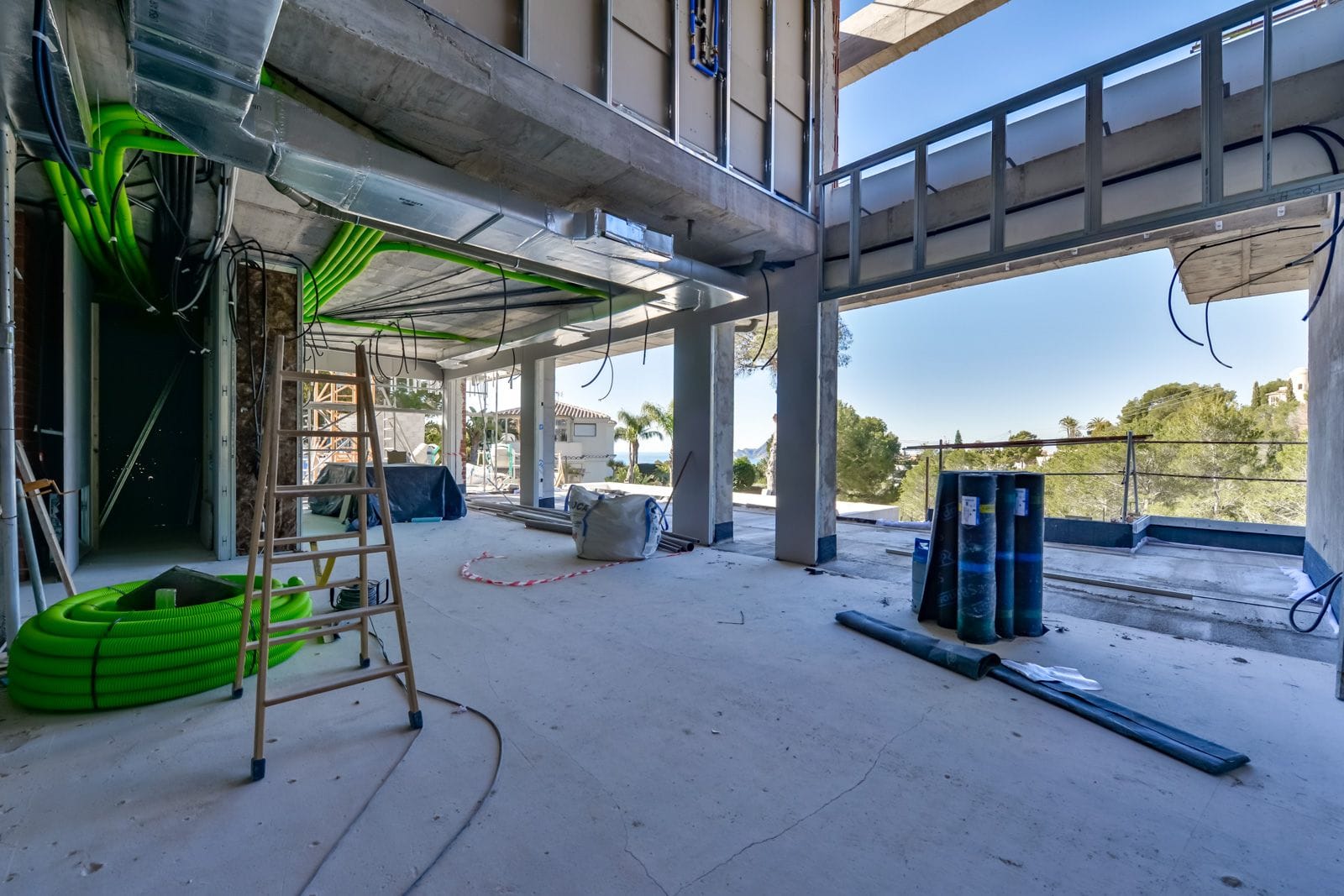 C386 - Impresionante villa en construcción