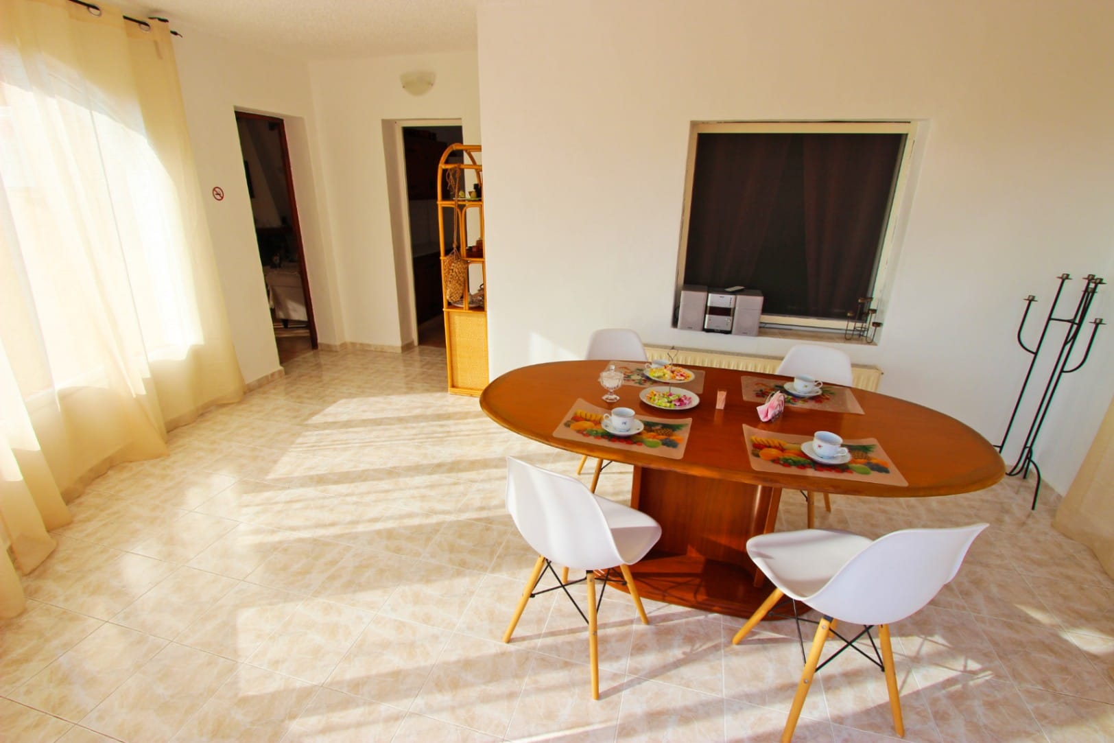 C397 - Villa de 3 dormitorios con vistas al mar y a las montañas