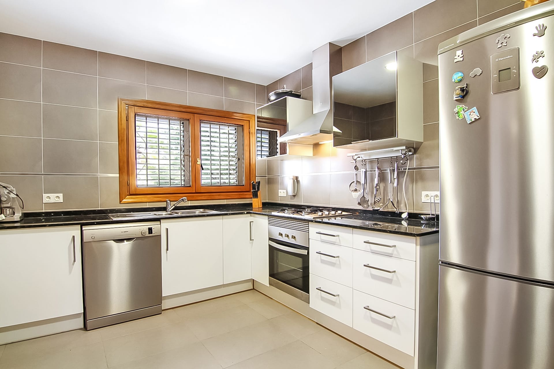 PL112I8JB - Villa en venta en Calpe