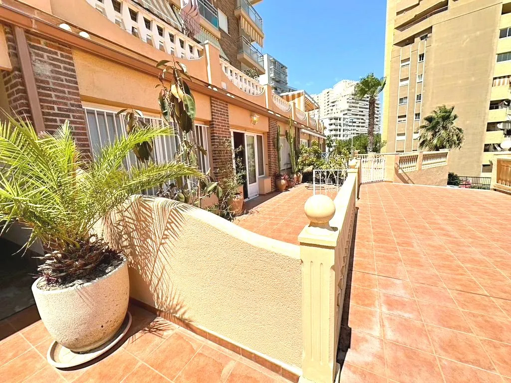 Apartamento con vistas al mar en playa La Fossa, Calpe