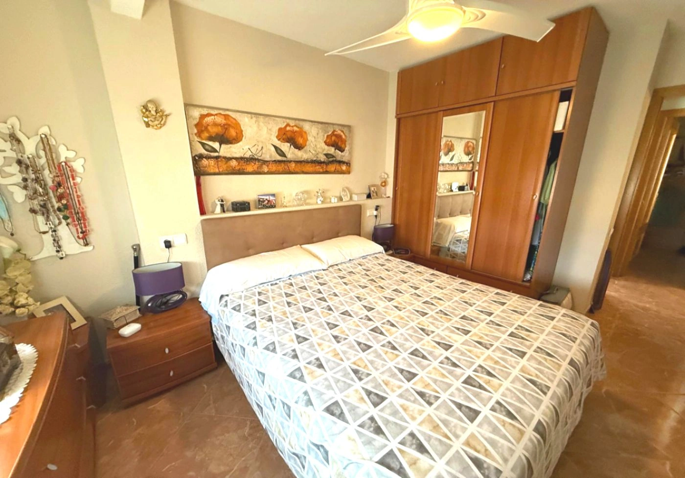 A424 - Bereit zum Einzug! Möblierte Wohnung mit Balkon im Stadtzentrum.