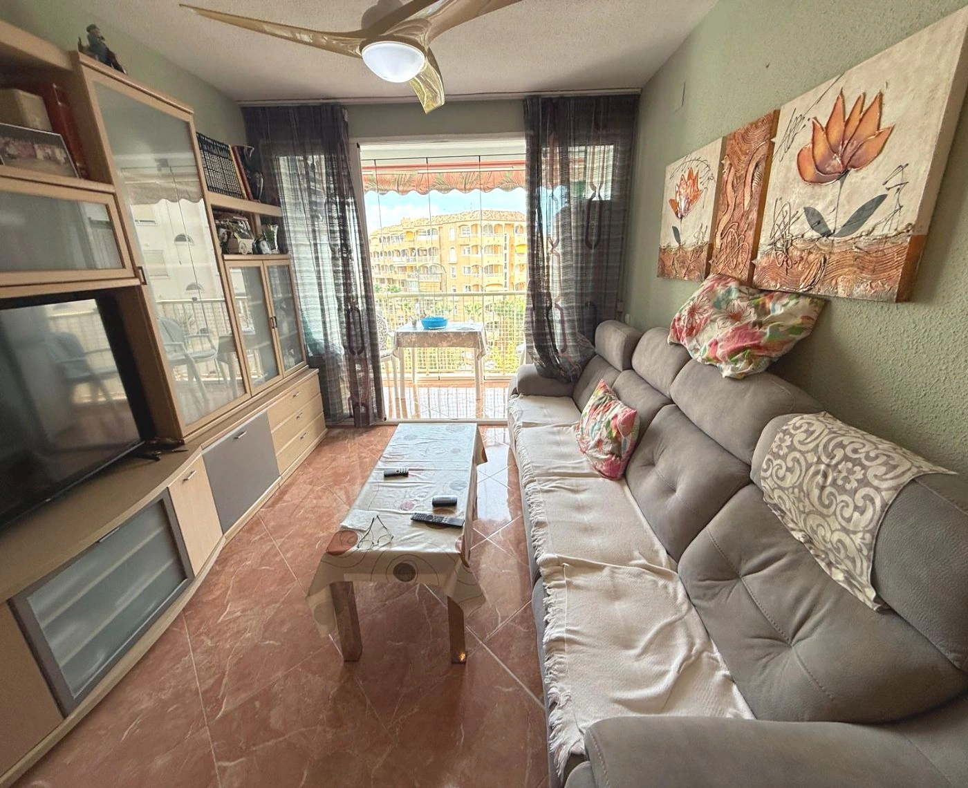 A424 - Bereit zum Einzug! Möblierte Wohnung mit Balkon im Stadtzentrum.