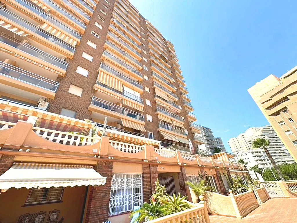 Apartamento con vistas al mar en playa La Fossa, Calpe