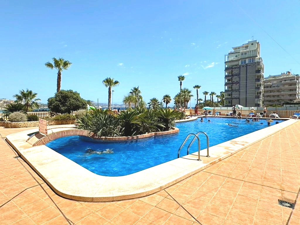 Apartamento con vistas al mar en playa La Fossa, Calpe...