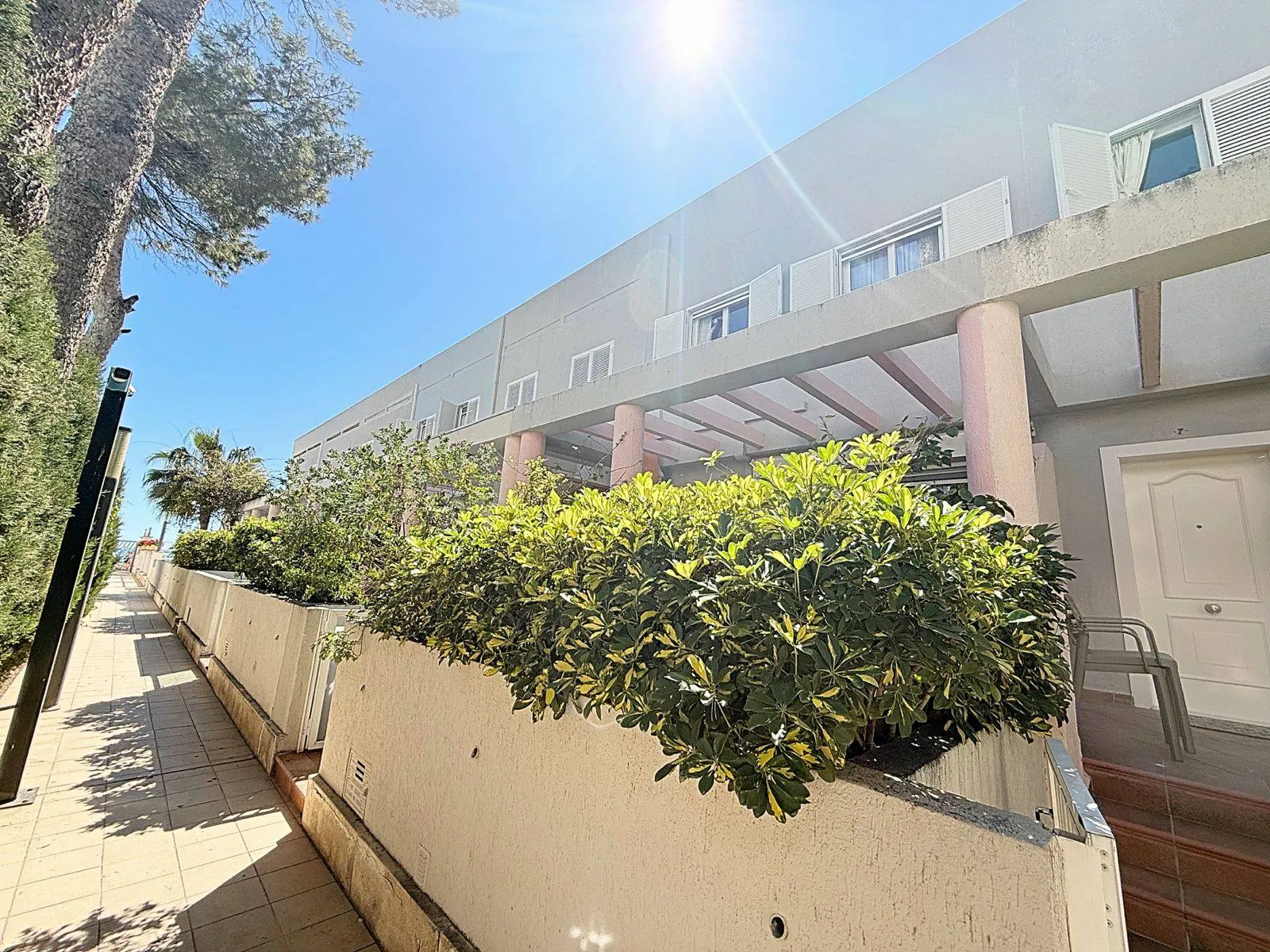 B434 - Exclusivo Bungalow en Primera Línea: Un Sueño hecho realidad