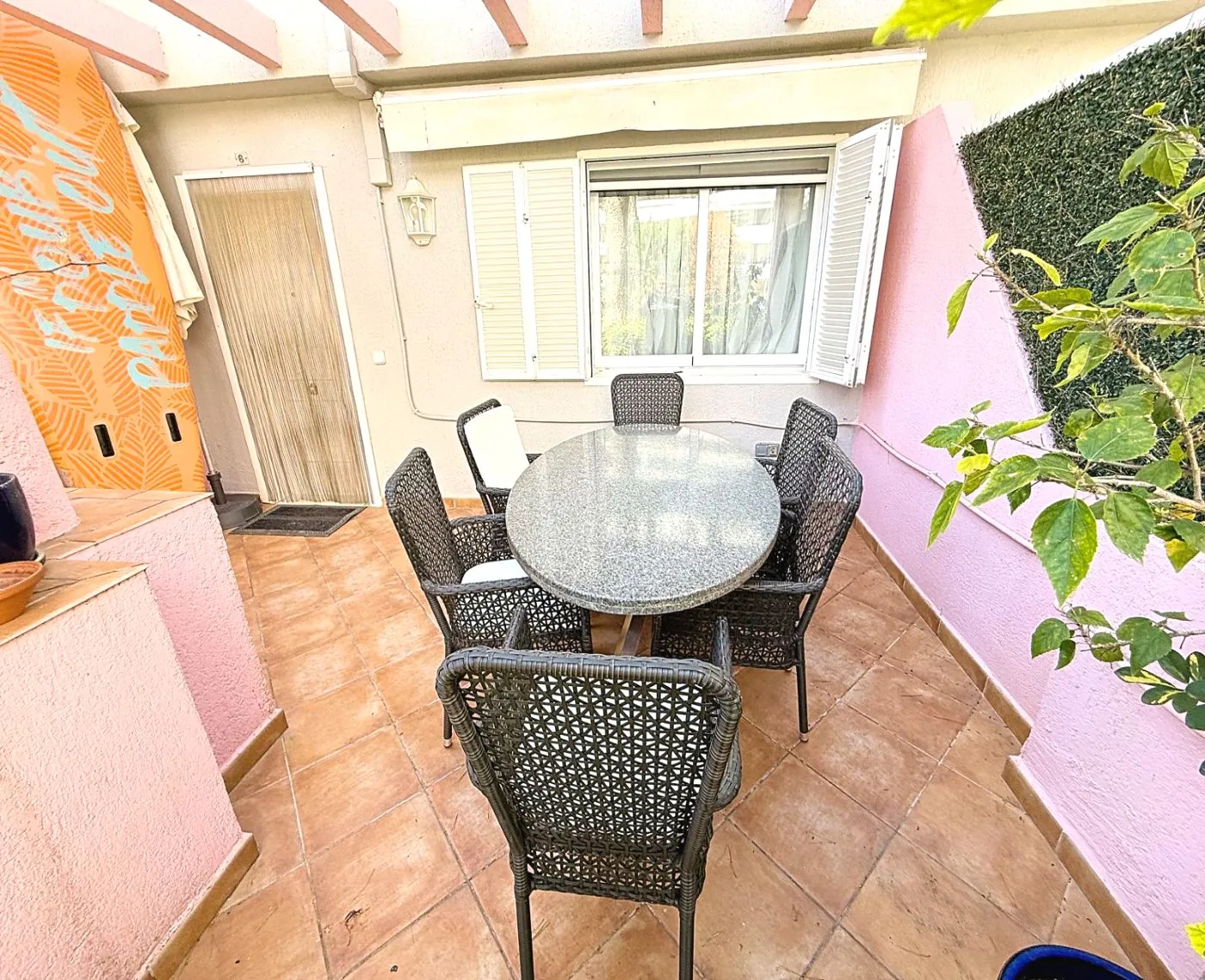 B434 - Exclusivo Bungalow en Primera Línea: Un Sueño hecho realidad