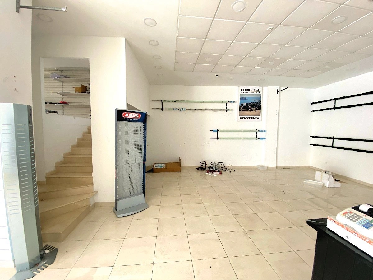 ALQL3 - Gran local comercial en zona centro de la ciudad