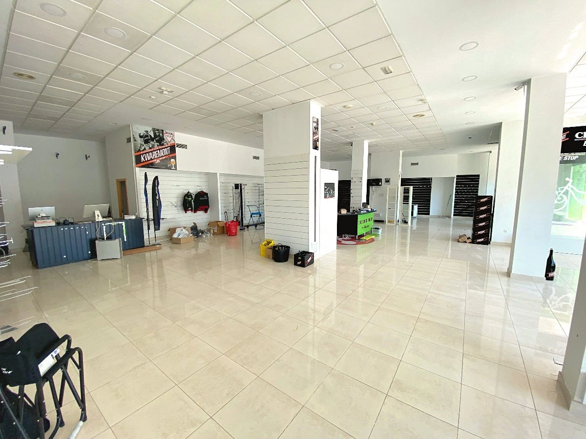 ALQL3 - Gran local comercial en zona centro de la ciudad