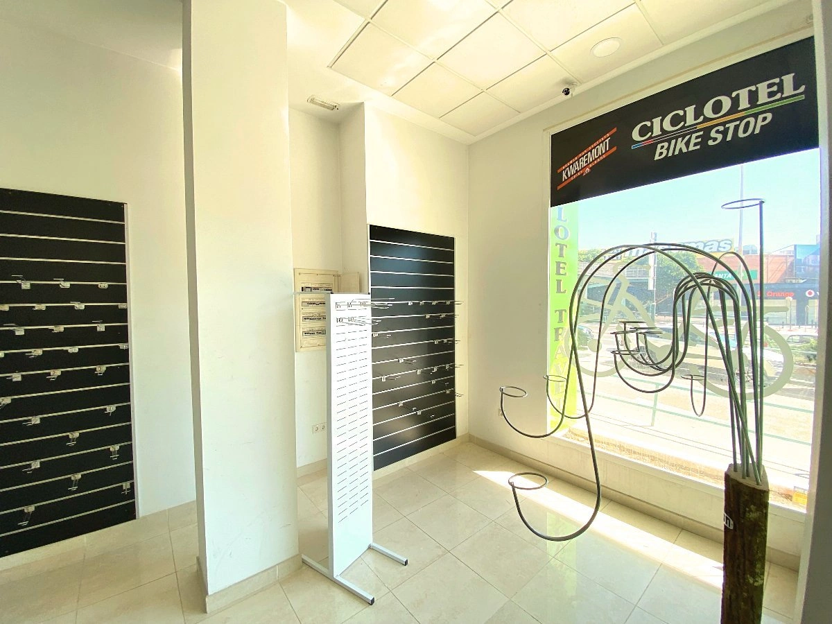 ALQL3 - Gran local comercial en zona centro de la ciudad