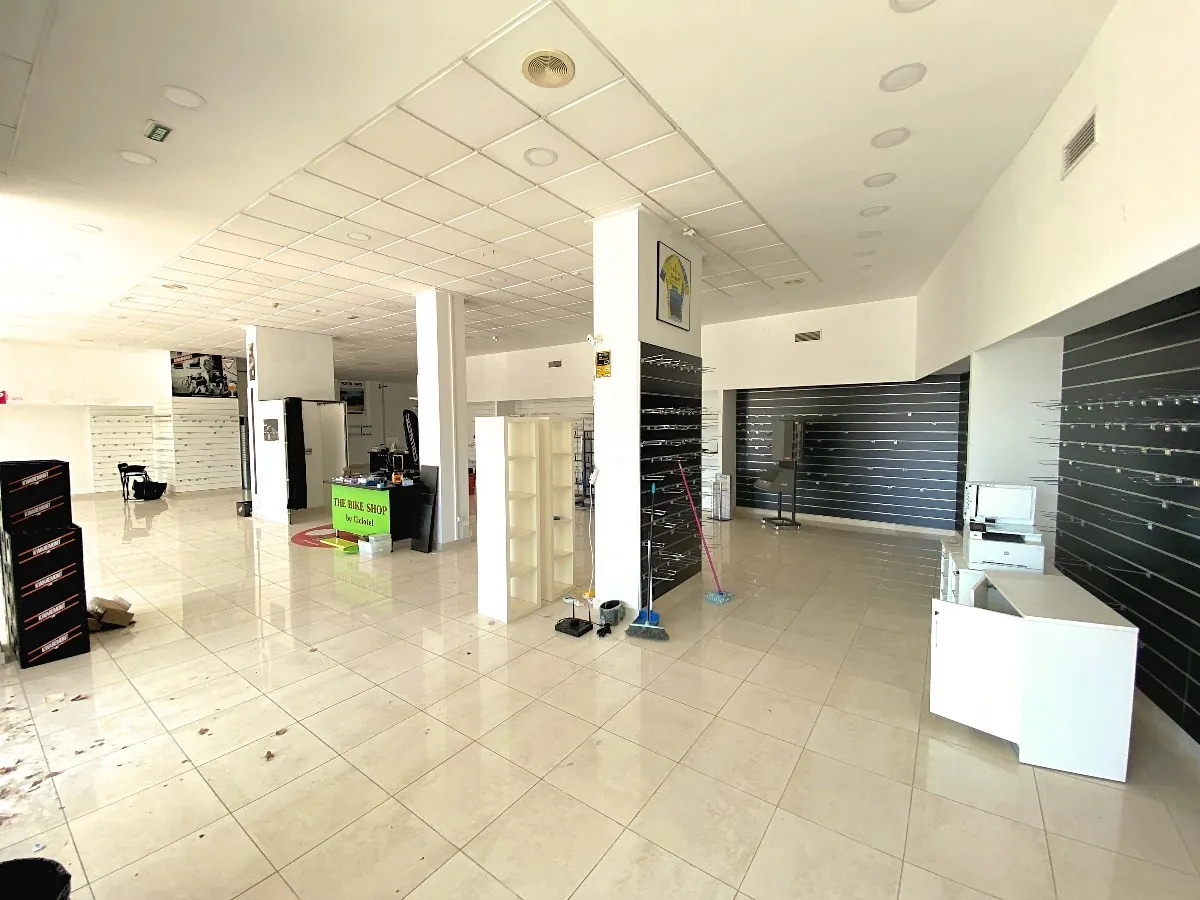 ALQL3 - Gran local comercial en zona centro de la ciudad