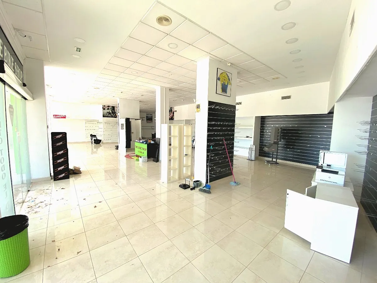 ALQL3 - Gran local comercial en zona centro de la ciudad