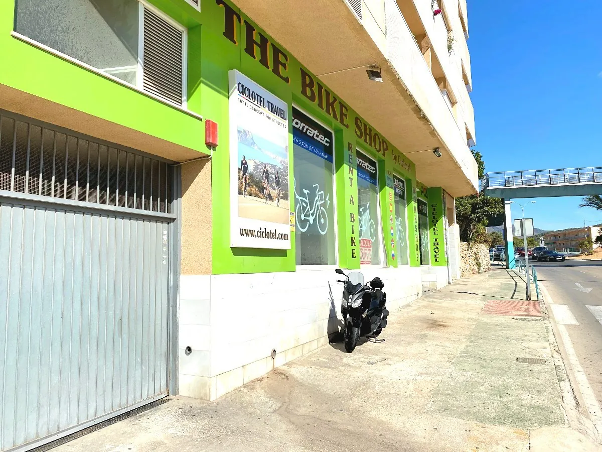 ALQL3 - Gran local comercial en zona centro de la ciudad