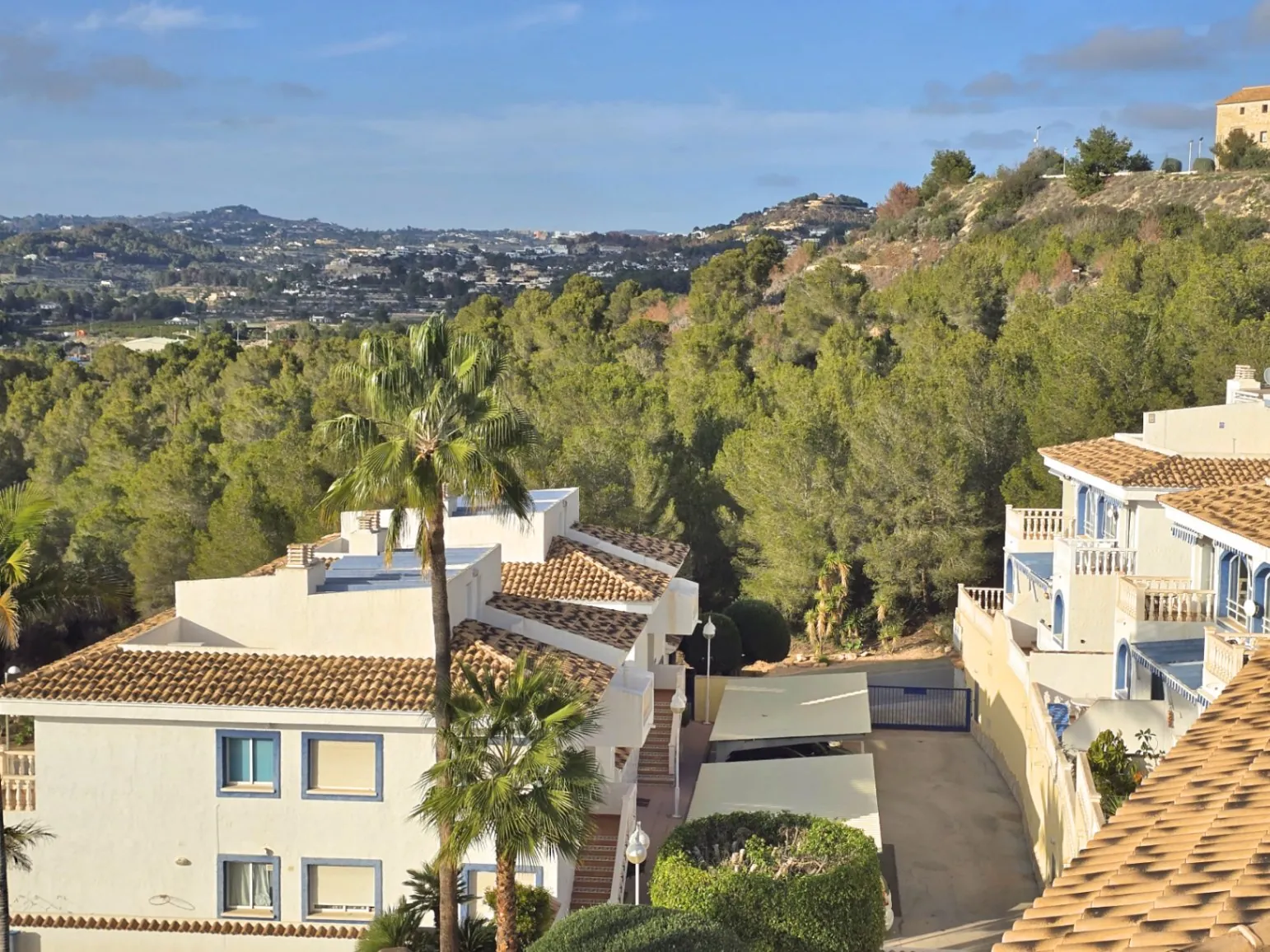 B361 - Dúplex con con 3 dormitorios en Calpe