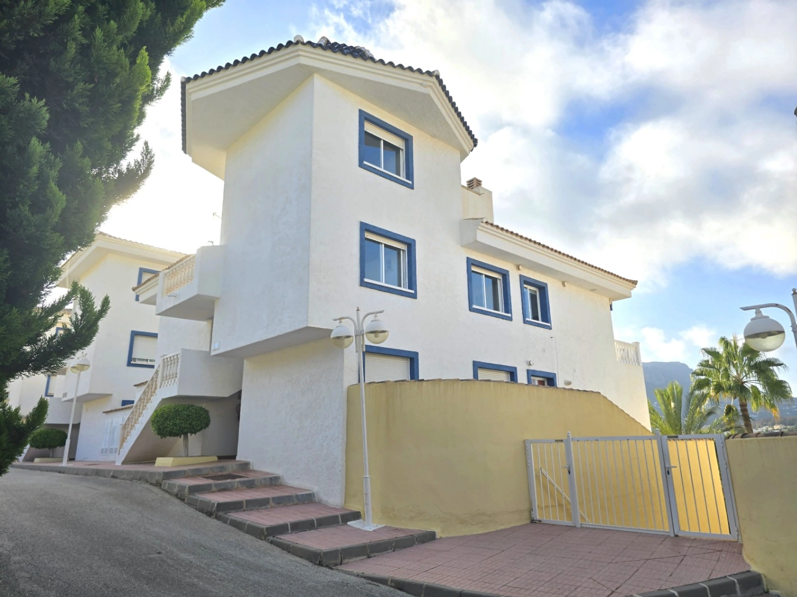 B361 - Dúplex con con 3 dormitorios en Calpe