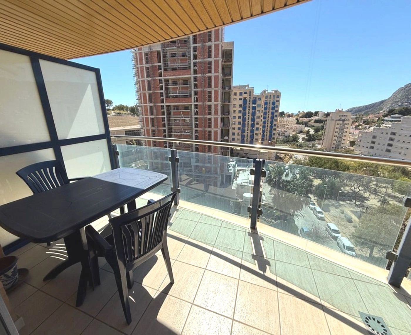 Licht appartement in het centrum van Calpe met parkeerplaats, zwembad en terras - Klaar om in te trekken!