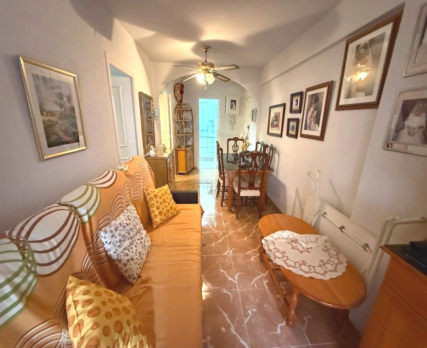 A433C - Opportunity in the heart of Calpe: close to Arenal beach and with all services at your fingertips.