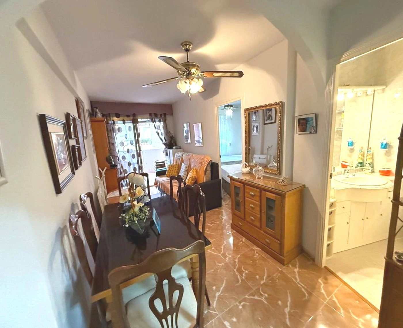 A433C - Opportunity in the heart of Calpe: close to Arenal beach and with all services at your fingertips.